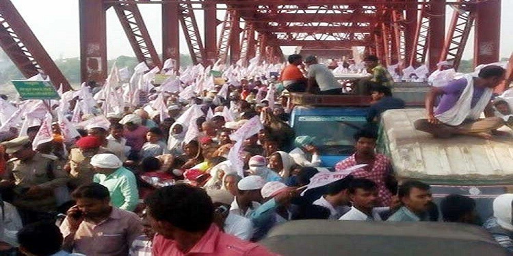 भारतमा भागदौडको क्रममा १२ जनाको मृत्यु