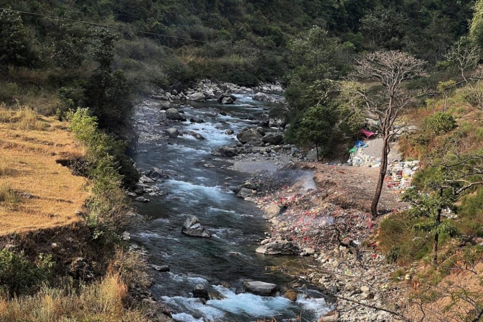 जथाभाबी फोहर फाल्दा तमानखोला र बडिगाडखोला दुर्गन्धित