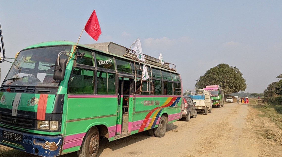 निर्वाचन नजिकिएसँगै राजधानीबाट बाहिरिनेको संख्या बढ्यो 