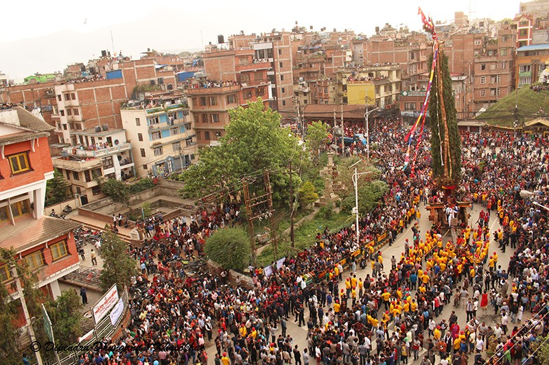 निषेधाज्ञाकैवीच रातो मच्छिन्द्रनाथको रथ यात्रा शुरु