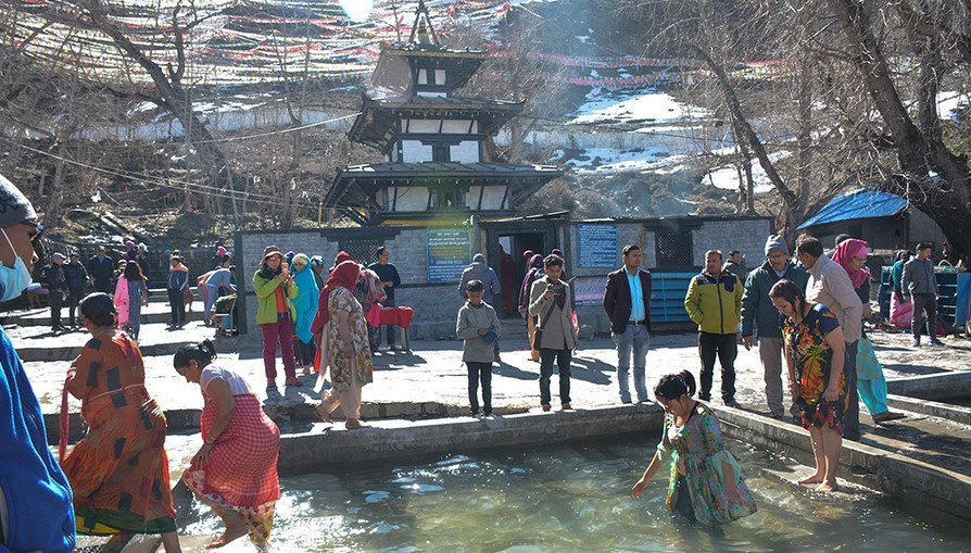 मुक्तिनाथ मन्दिर मंगलबारदेखि खुल्दै, पर्यटन व्यवसायीमा उत्साह