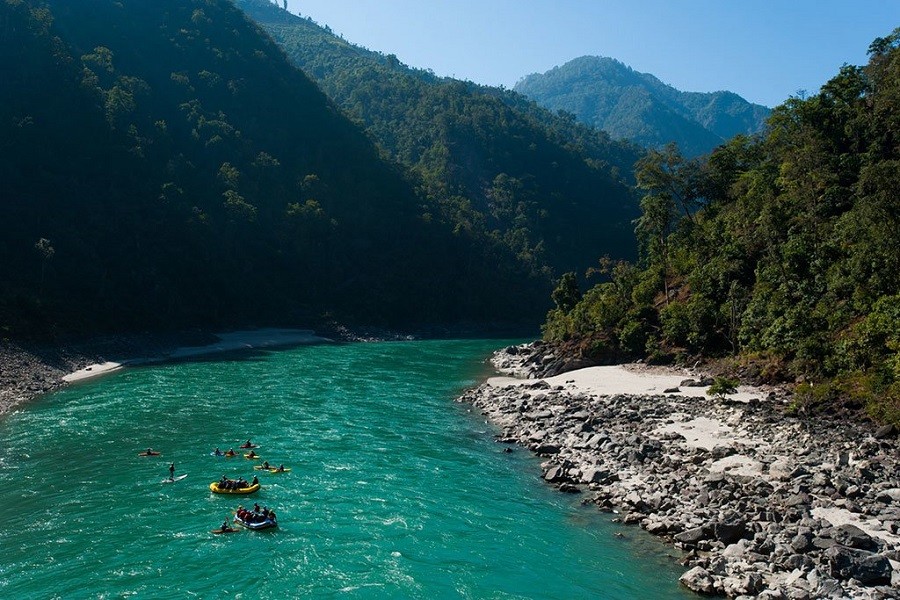 त्रिशूलीमा खस्दा दुई मजदुर बेपत्ता, तीन जनाको उद्धार