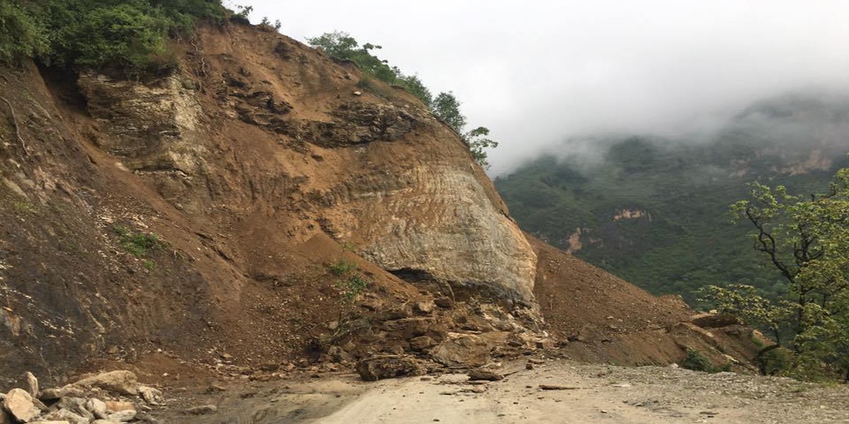 महाकाली राजमार्ग फेरि अवरुद्ध