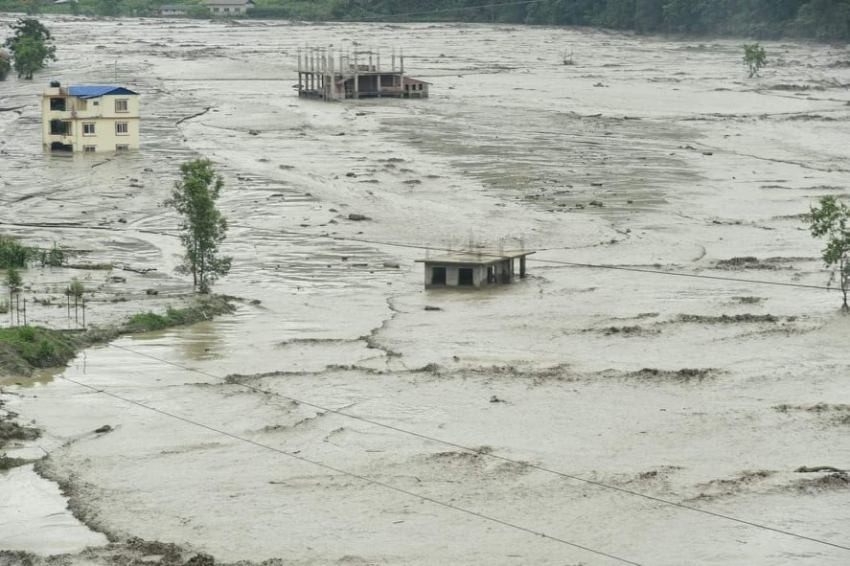 बाढीपहिरो र डुबानबाट ८८ को मृत्यु पुष्टि, ३० बेपत्ता