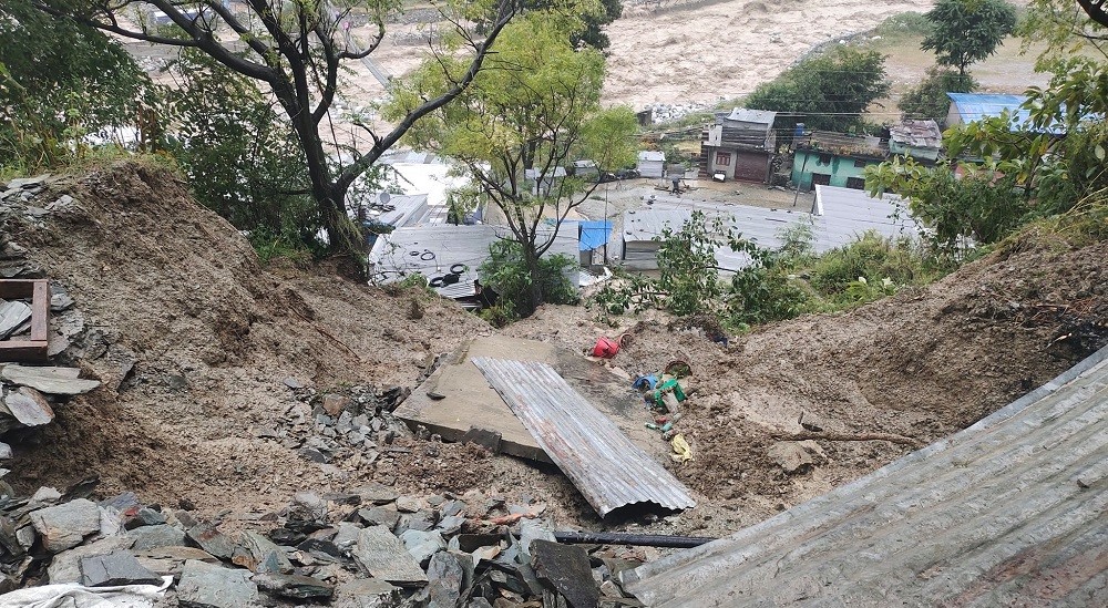 बाढी र पहिरोबाट मृत्यु हुनेको संख्या ३० पुग्यो