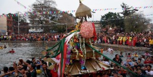 गहना खोज्ने जात्राका लागि बूढानीलकण्ठदेखि शंखमूलवासीसम्म लाई निमन्त्रणा