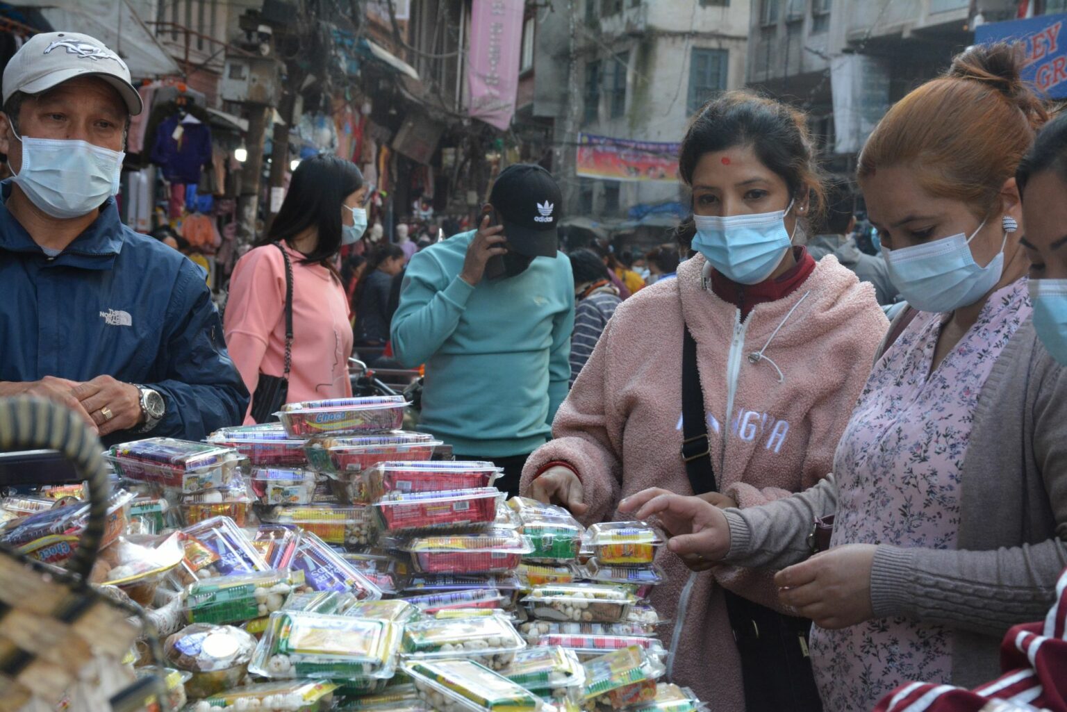 काठमाडौंको न्यूरोड, असन लगायतका शहरमा तिहारको रौनक