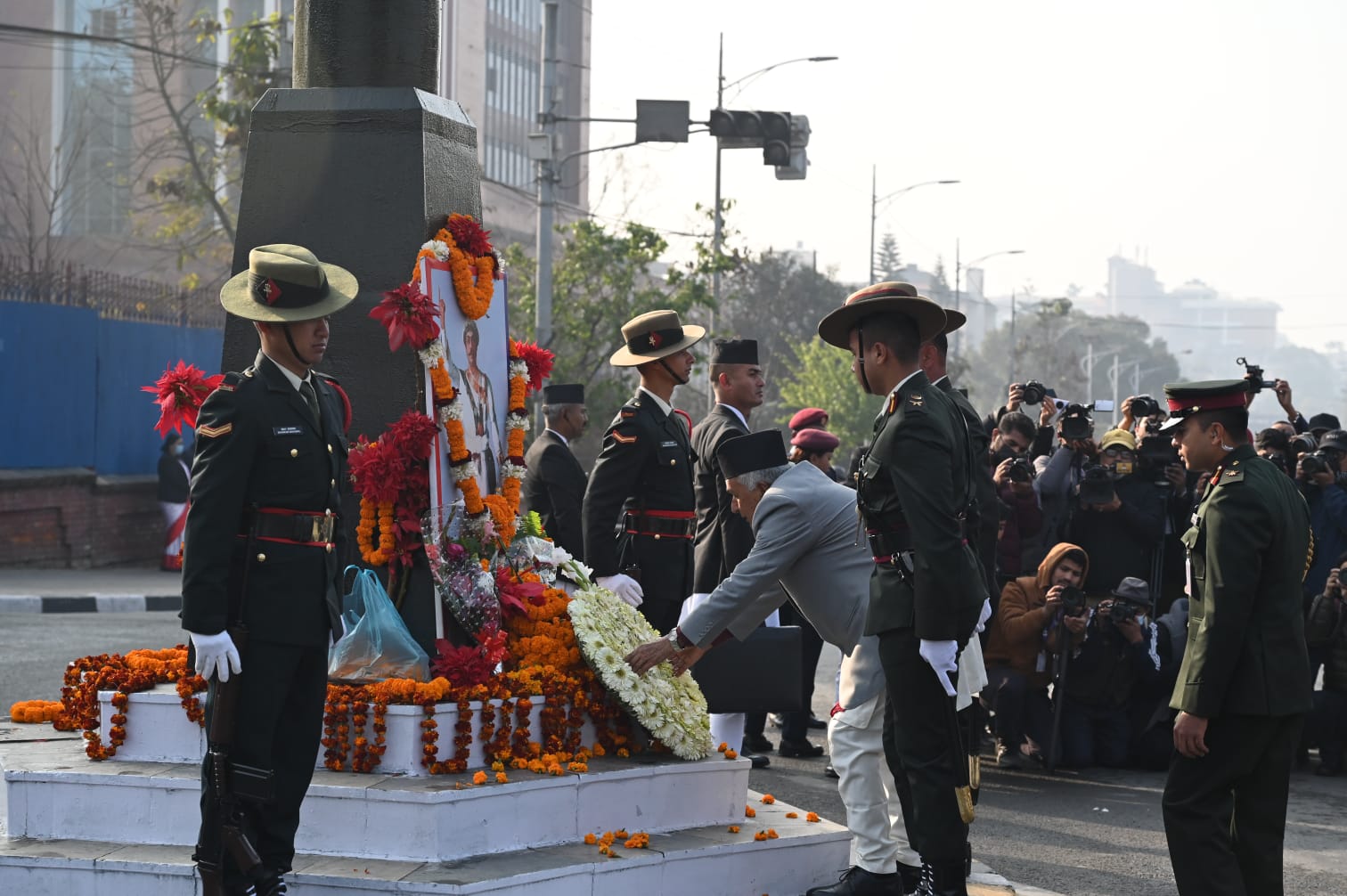 राष्ट्रपतिद्वारा राष्ट्रनिर्माताप्रति सम्मान